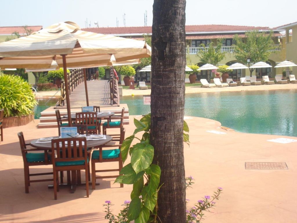 The LaLiT Golf Spa Resort Goa  Dining  Restaurant 2