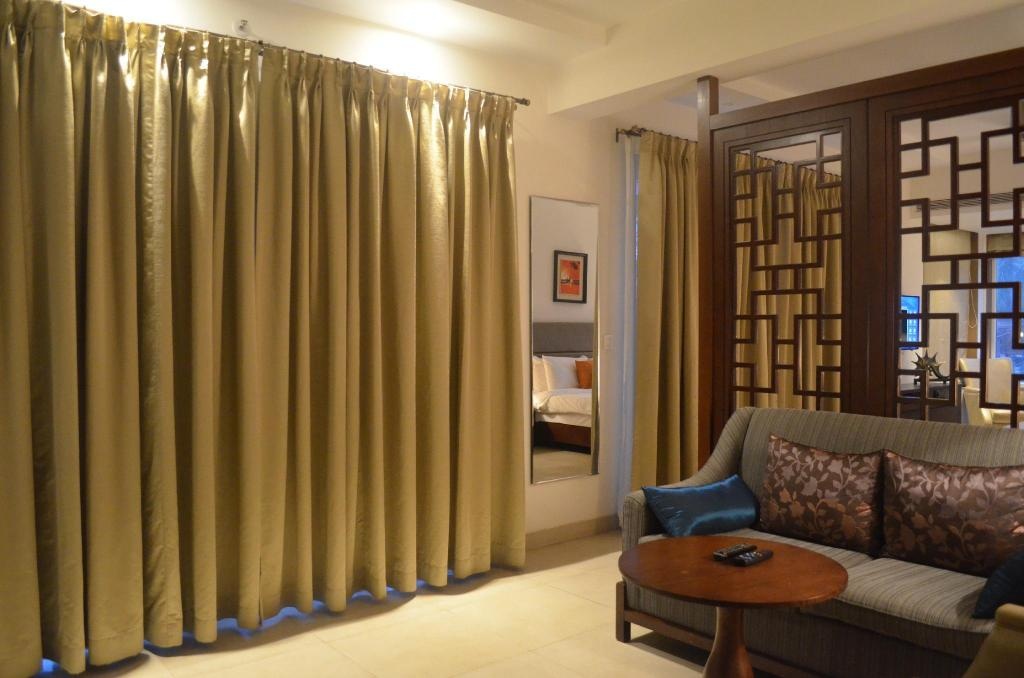 Lemon Tree Hotel Candolim Goa  Rooms  Suite With Balcony View 6