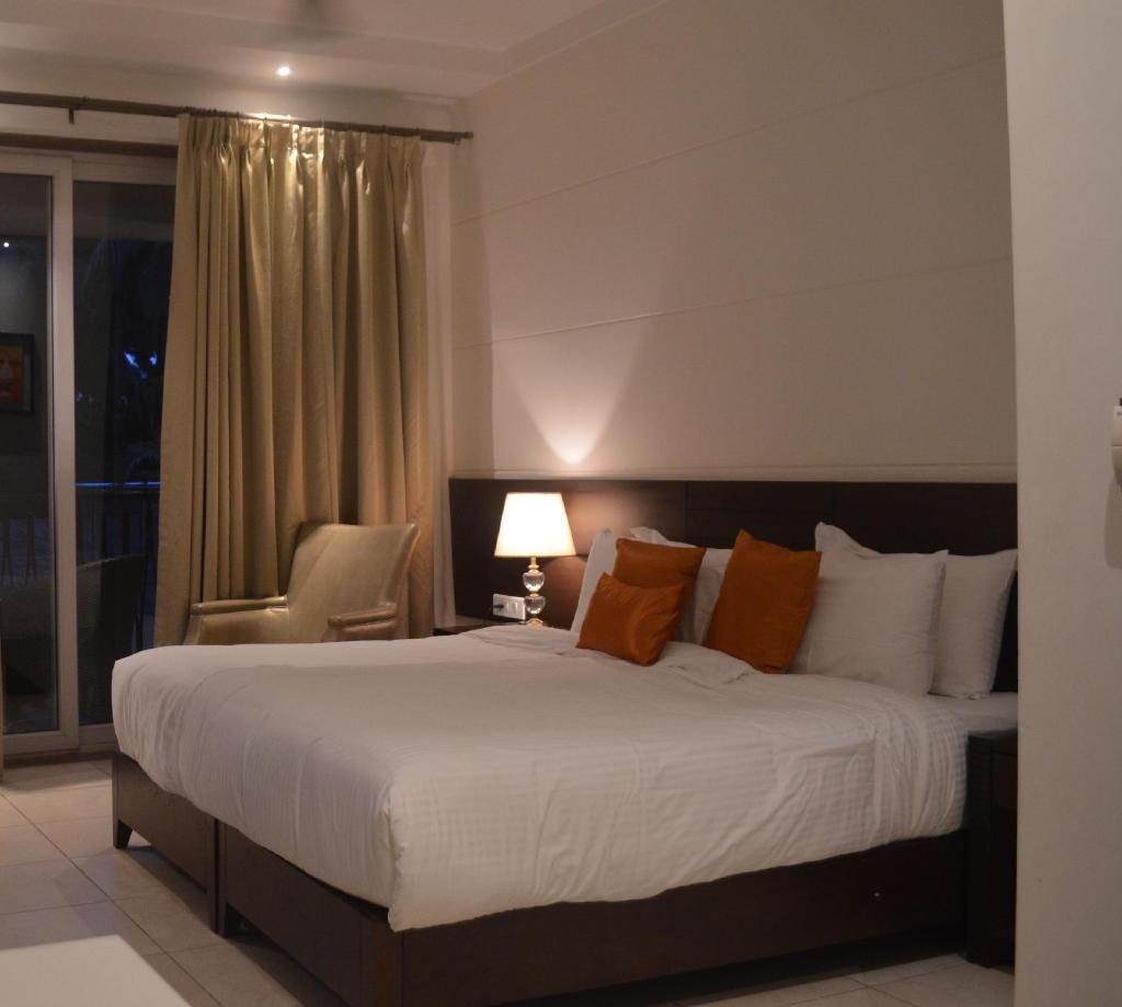 Lemon Tree Hotel Candolim Goa  Rooms  Rooms Image 8 8