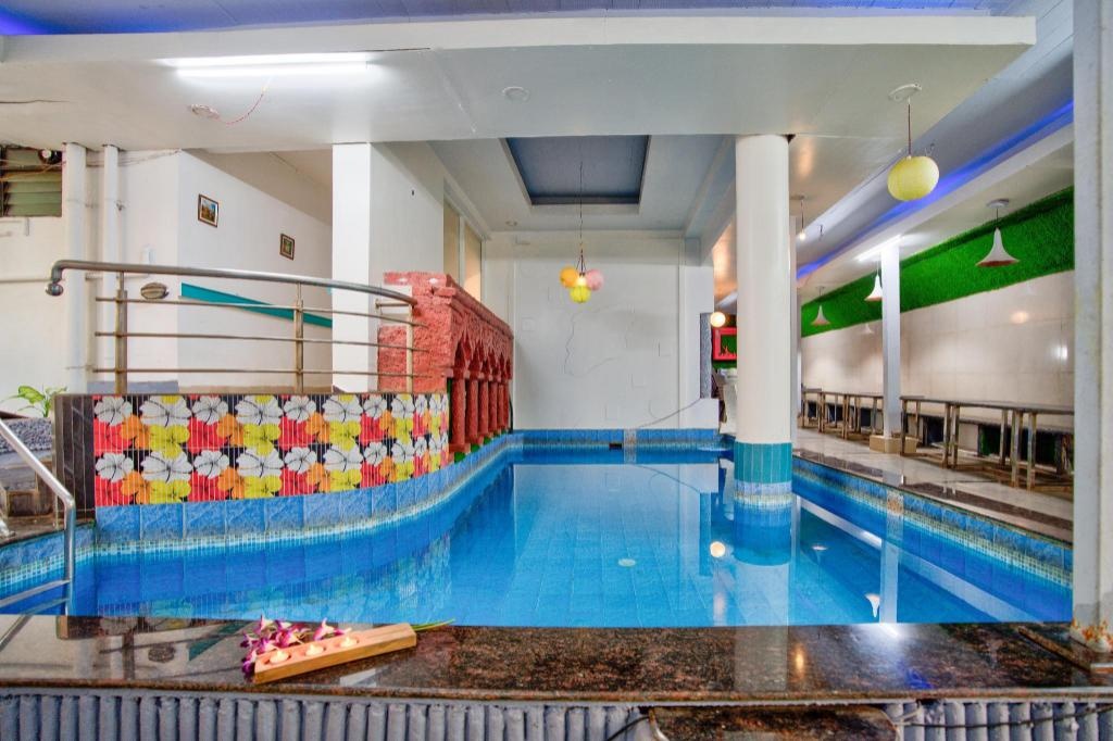 HOTEL 69  Facilities  Swimming Pool 3