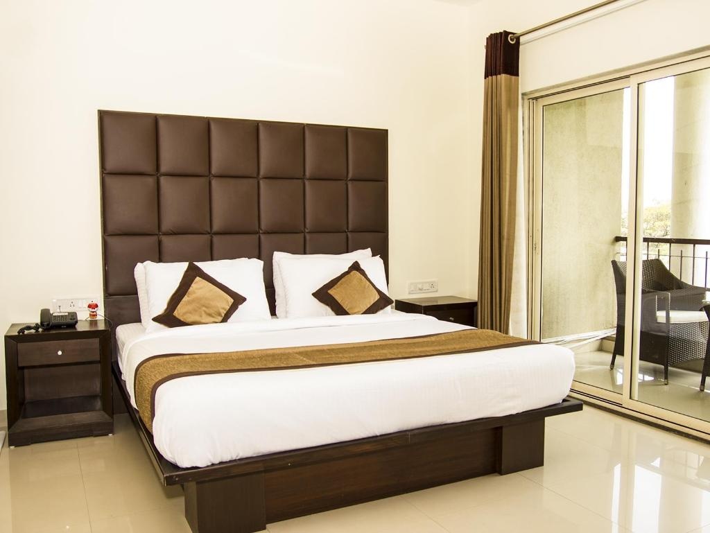 The Golden Suites Spa Calangute Hotel  Rooms  1 Bedroom Apartment Bed 6