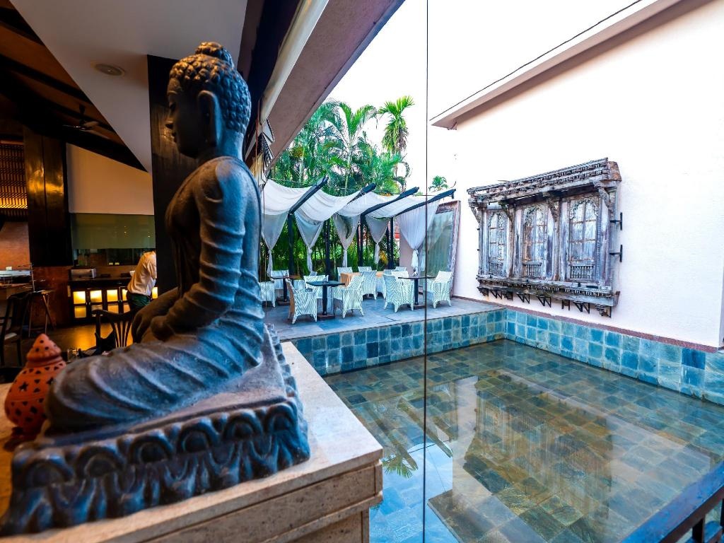 O Hotel Goa Candolim Beach  Dining  Restaurant 2