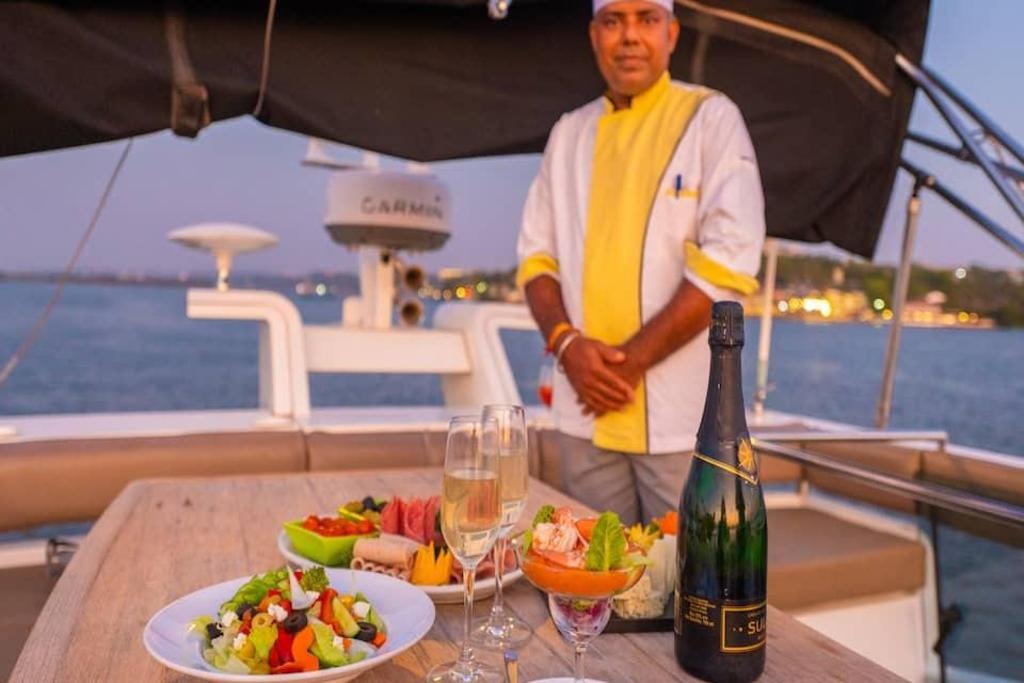 O Hotel Goa Candolim Beach  Dining  Dining Image 19 19