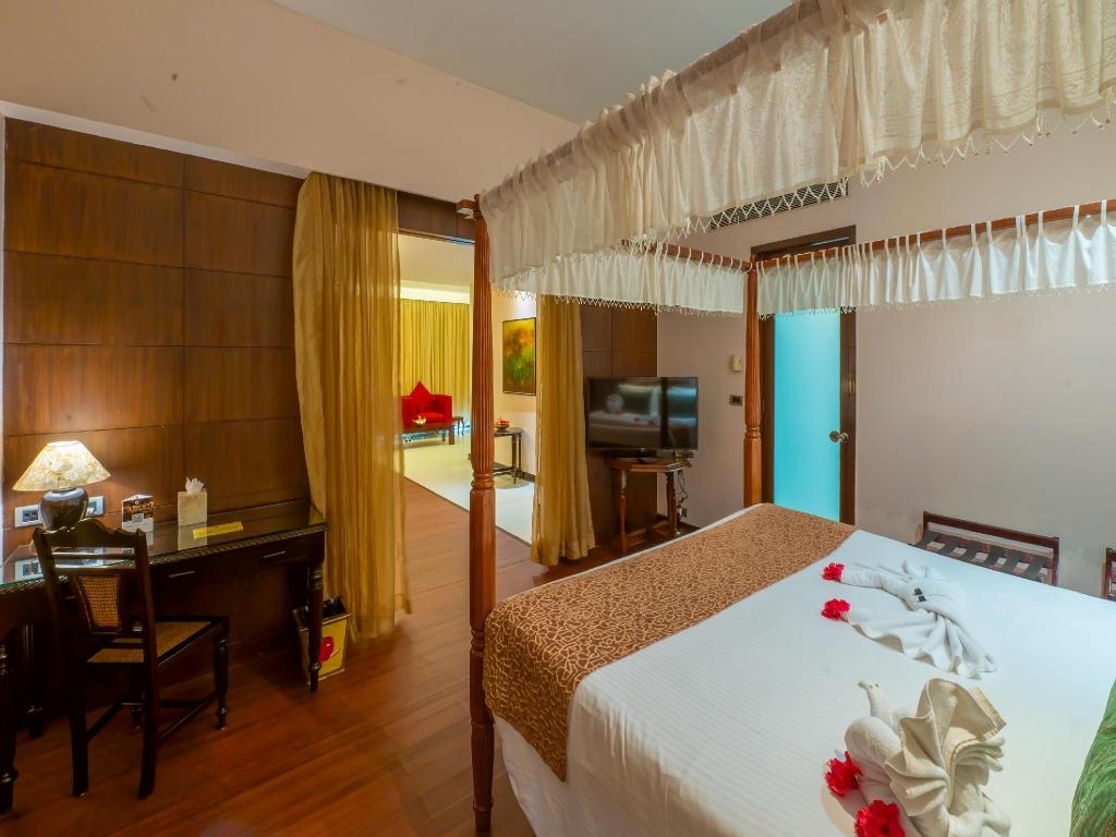 O Hotel Goa Candolim Beach  Rooms  Presidential Suite With Private Pool Bed 6
