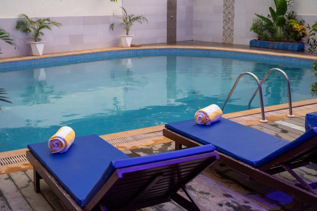 La Oasis By Meraden  Facilities  Swimming Pool 11
