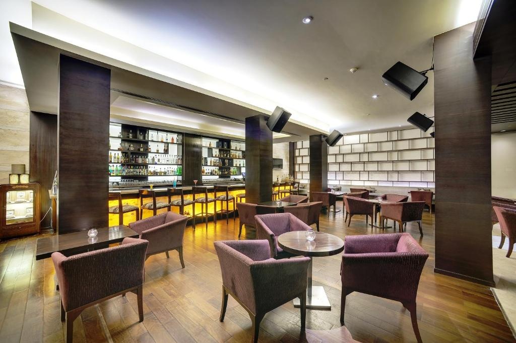 Vivanta Goa Panaji  Dining  Food And Beverages 1
