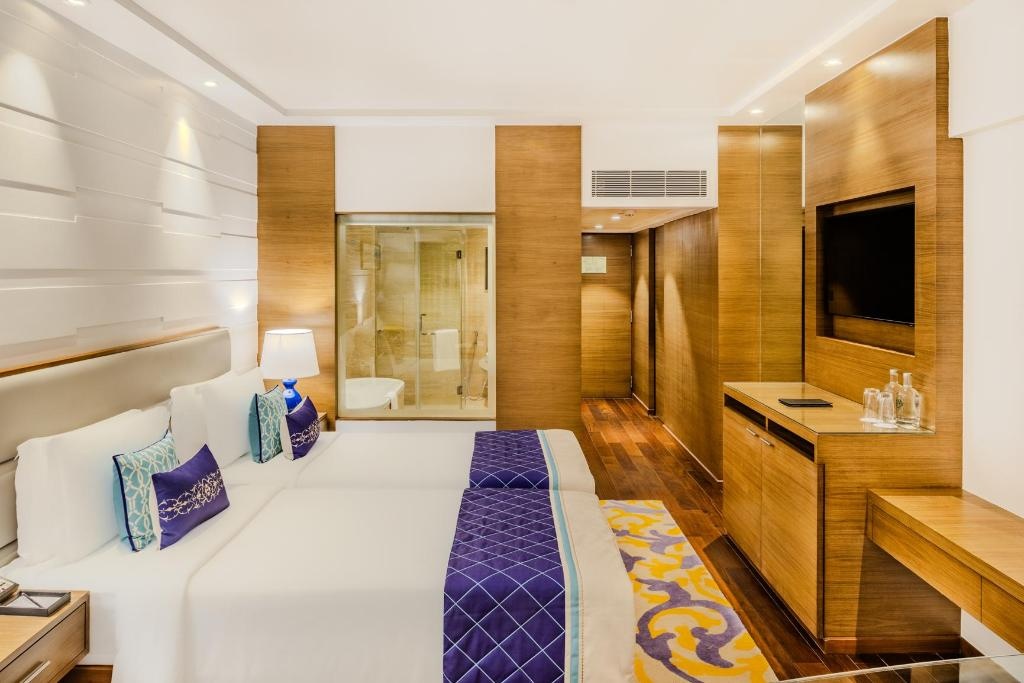 Vivanta Goa Panaji  Rooms  Deluxe Room City View Twin Bed 17