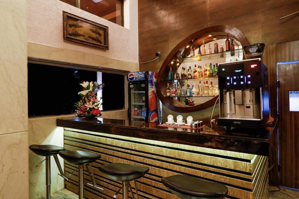 Dewdrop Le Seasons Beach Resort  Facilities  Bar 4