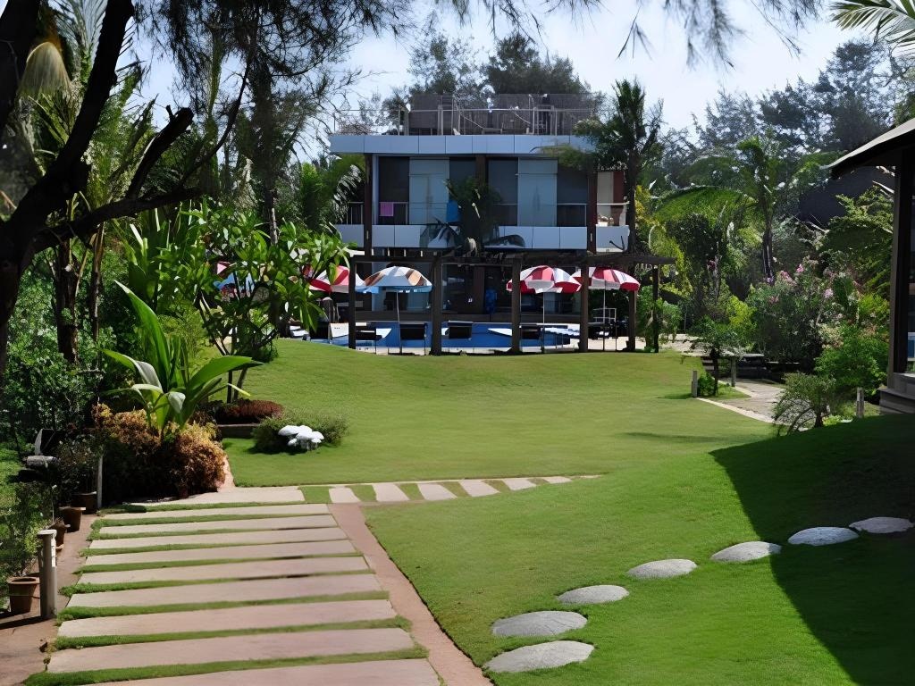 360 Degree Beach Retreat  Facilities  Garden 7