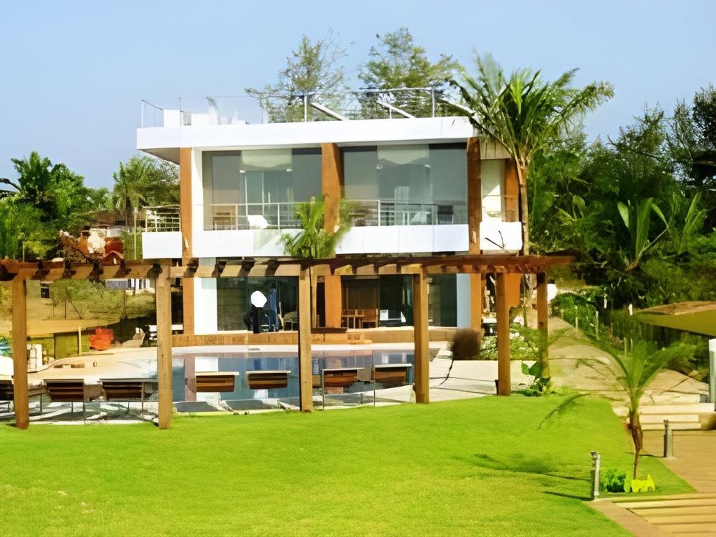 360 Degree Beach Retreat  Property Views  Exterior View 1