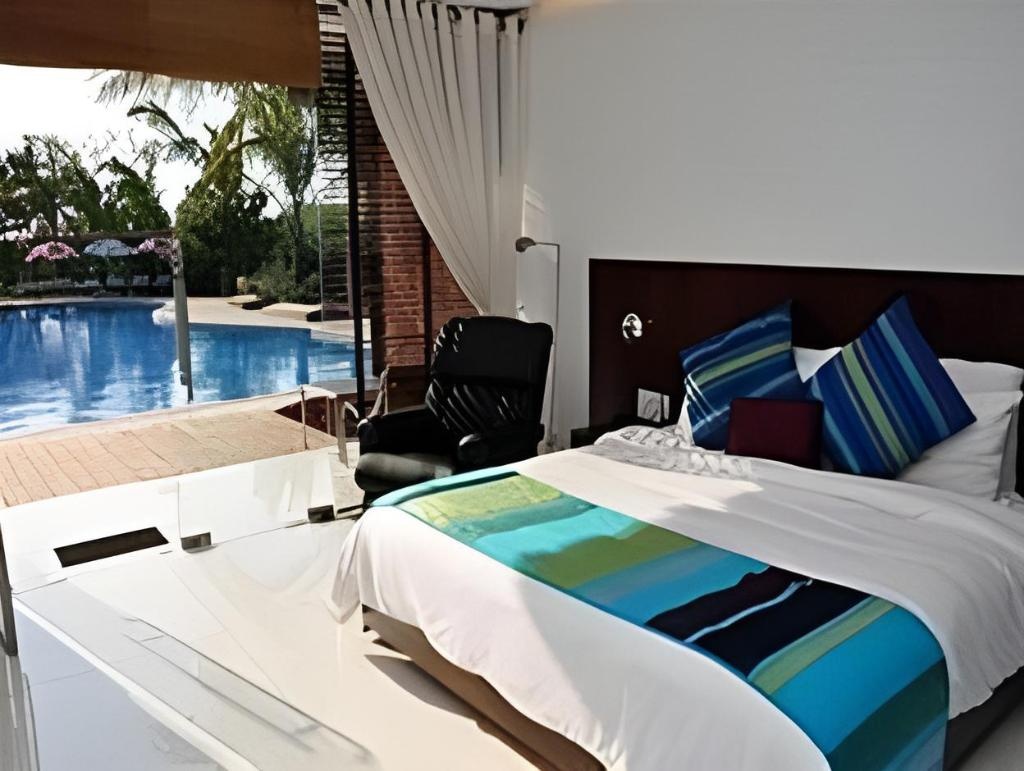 360 Degree Beach Retreat  Rooms  Luxury 5