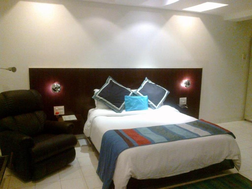 360 Degree Beach Retreat  Rooms  Rooms Image 6 6