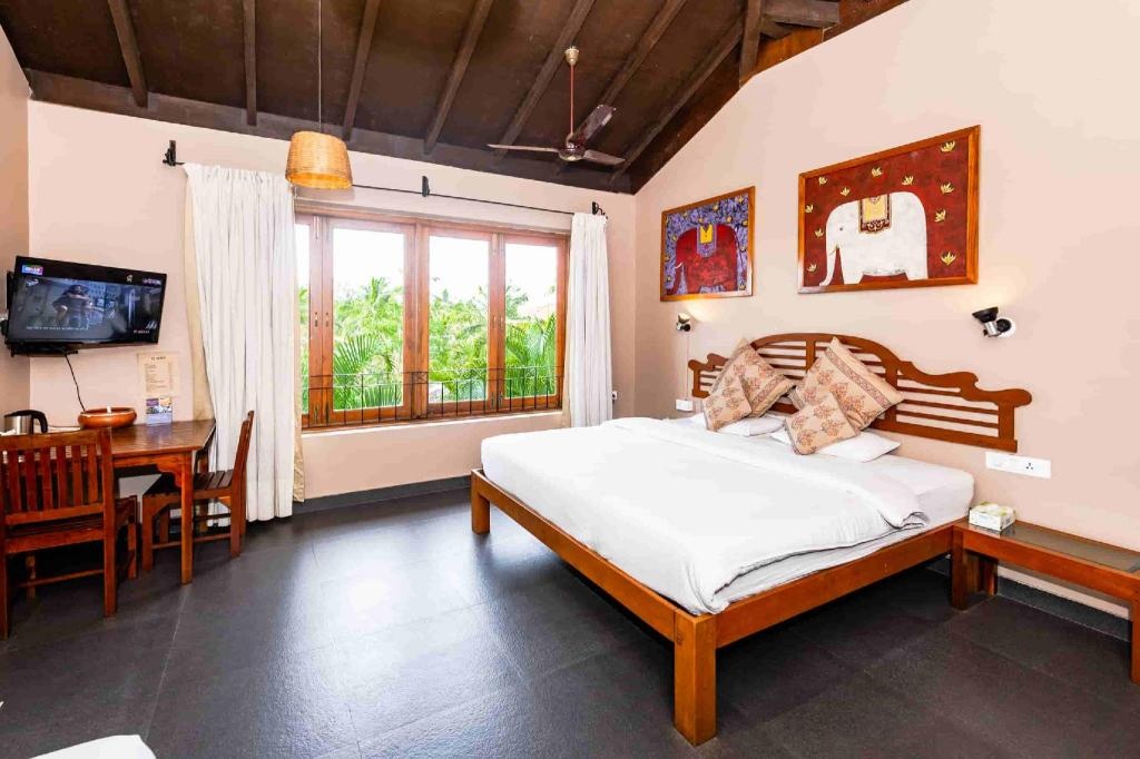 Fiesta Beach Resort  Rooms  Executive Room Bed 10