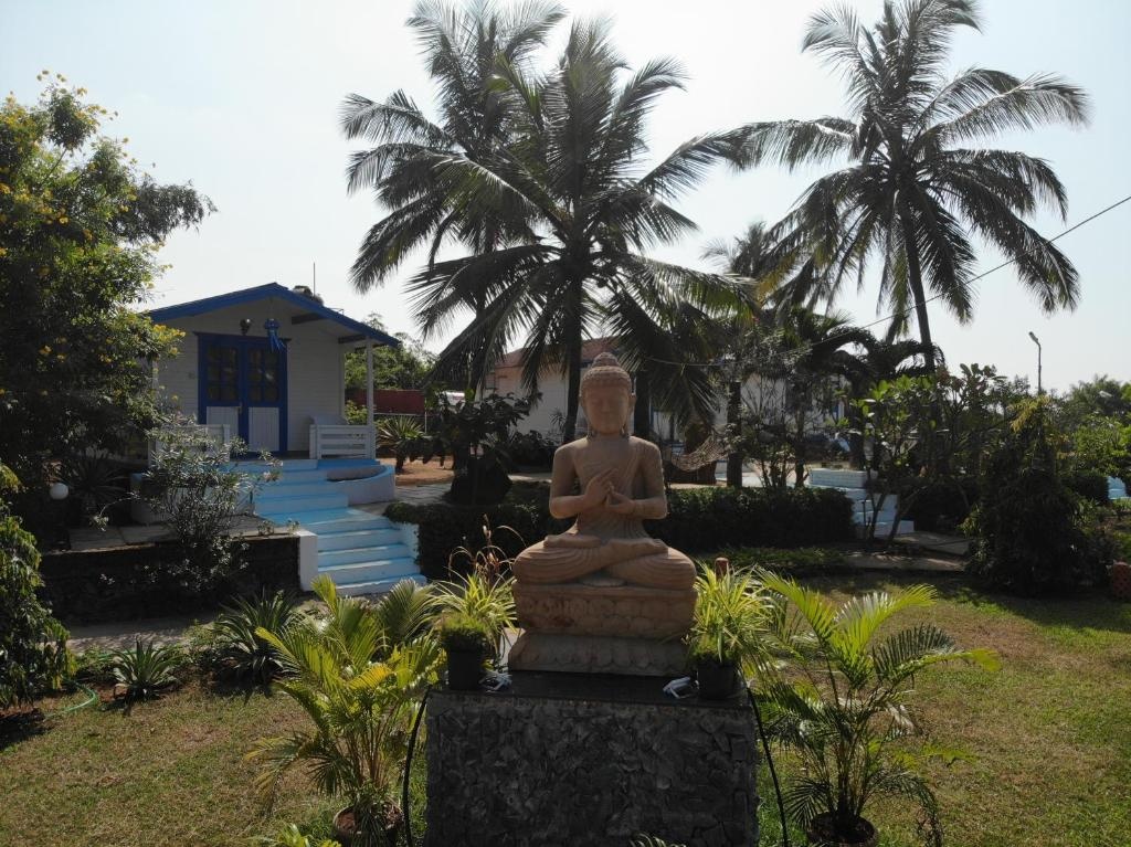 Paradise Village Beach Resort  Facilities  Garden 3