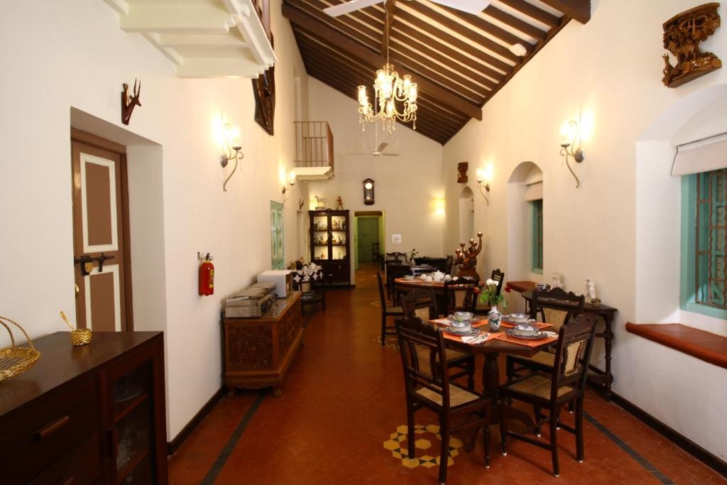 Lar Amorosa Boutique Hotel Goa  Dining  Restaurant 8