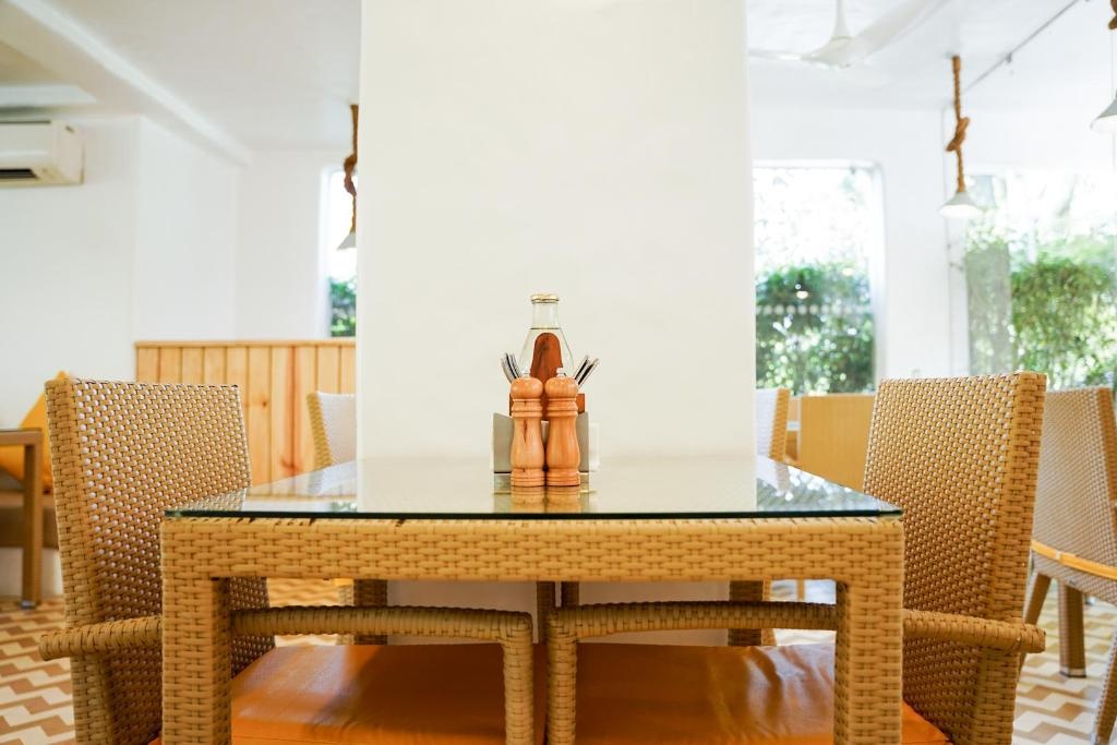 Bloom Hotel Calangute  Dining  Restaurant 5