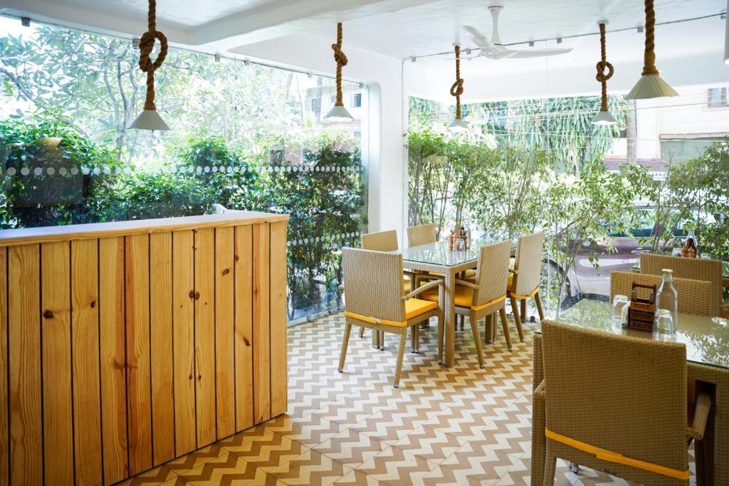 Bloom Hotel Calangute  Dining  Dining Image 3 3