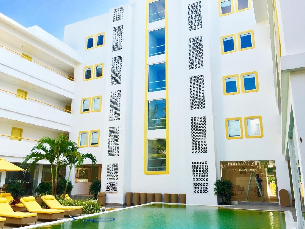 Bloom Hotel Calangute  Property Views  Exterior View 1