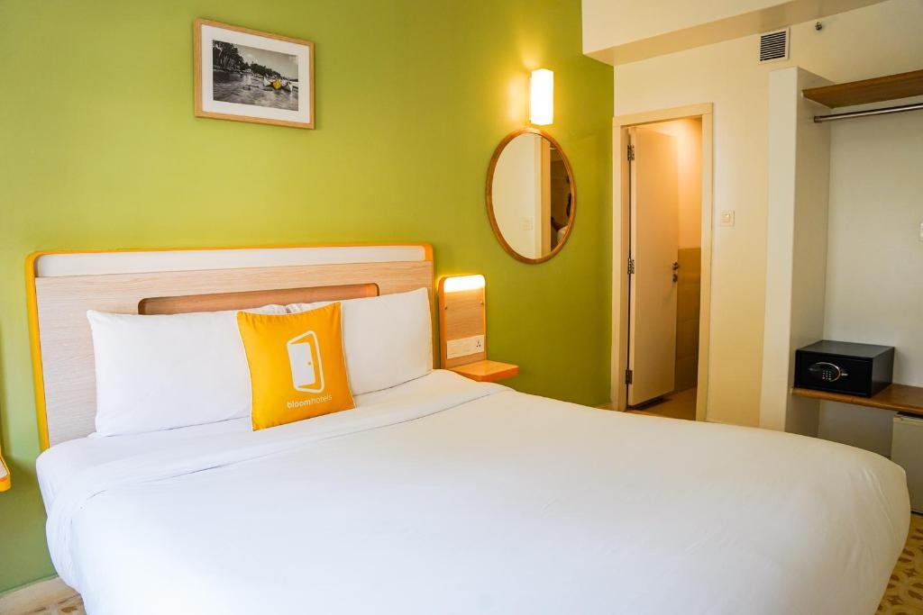 Bloom Hotel Calangute  Rooms  Value Double Room Bed 5