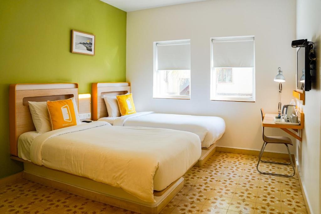 Bloom Hotel Calangute  Rooms  Value Twin Room View 2