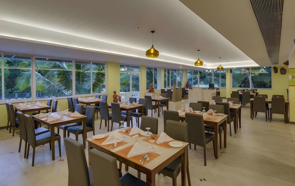 Sterling Goa Varca  Dining  Dining Image 8 8