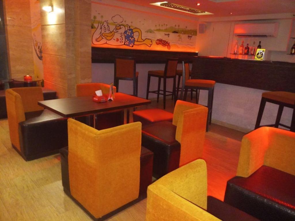 Hotel Orion Premiere  Facilities  Barlounge 2