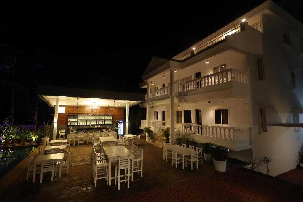 Casa Ahaana Resort Vagator By Lavin Hotels  Dining  Restaurant 8