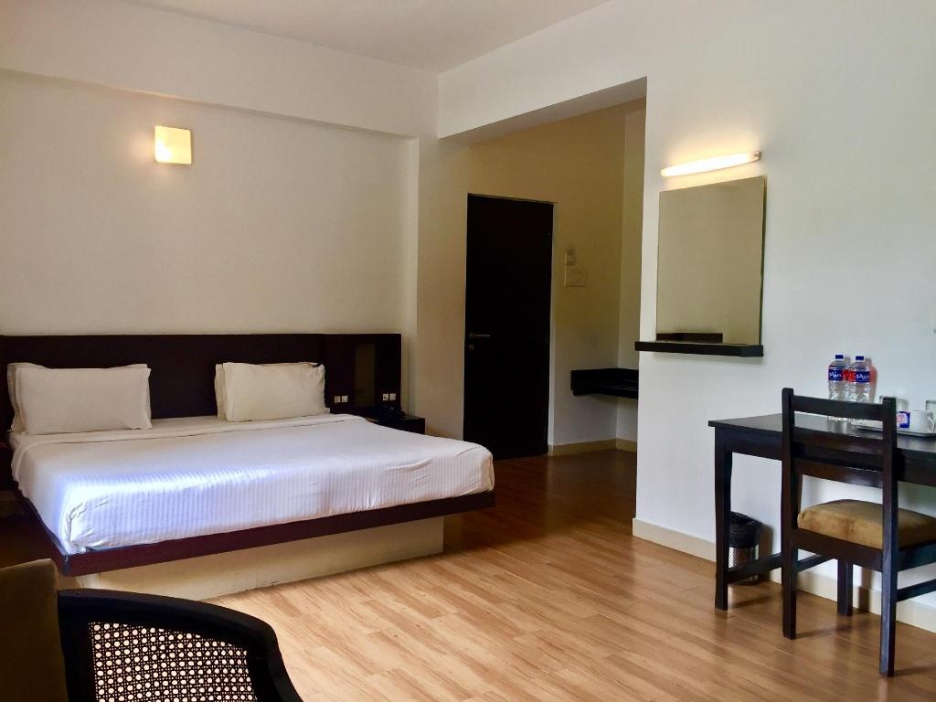 Sinq Beach Resort  Rooms  Deluxe Bedroom 5