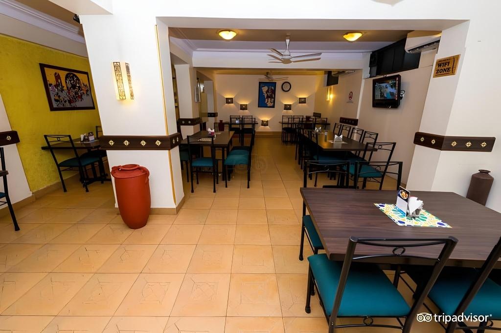 Regenta Inn Palacio De Goa  Dining  Dining Image 2 2