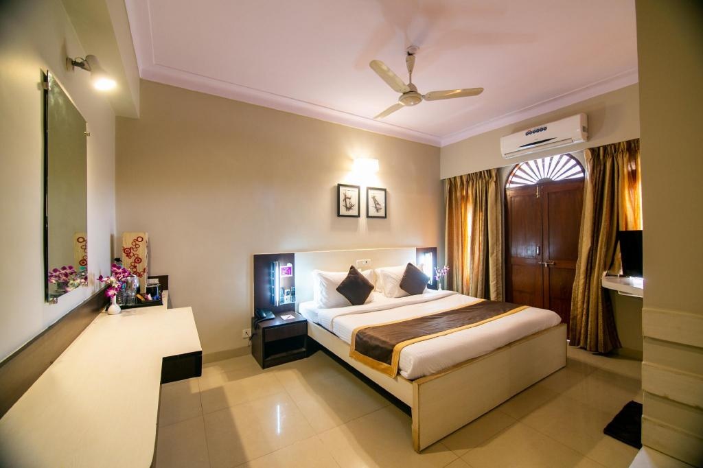 Regenta Inn Palacio De Goa  Rooms  Standard Room Bedroom 5