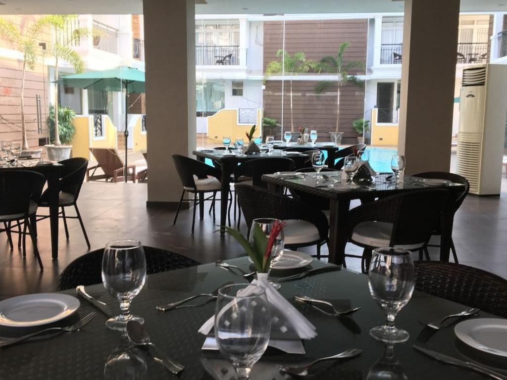 The Verda Carmona  Dining  Dining Image 7 7