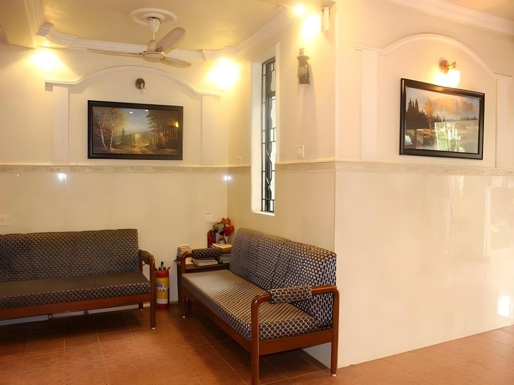 Amigo Plaza Hotel  Property Views  Lobby 8