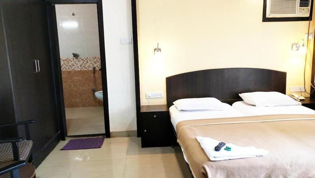 Amigo Plaza Hotel  Rooms  Rooms Image 7 7