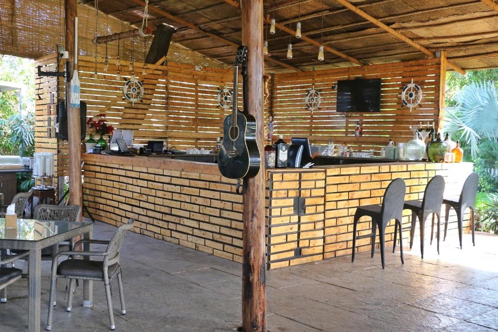 Montego Bay Beach Village  Dining  Restaurant 4
