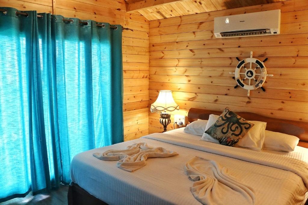 Montego Bay Beach Village  Rooms  Rooms Image 23 23