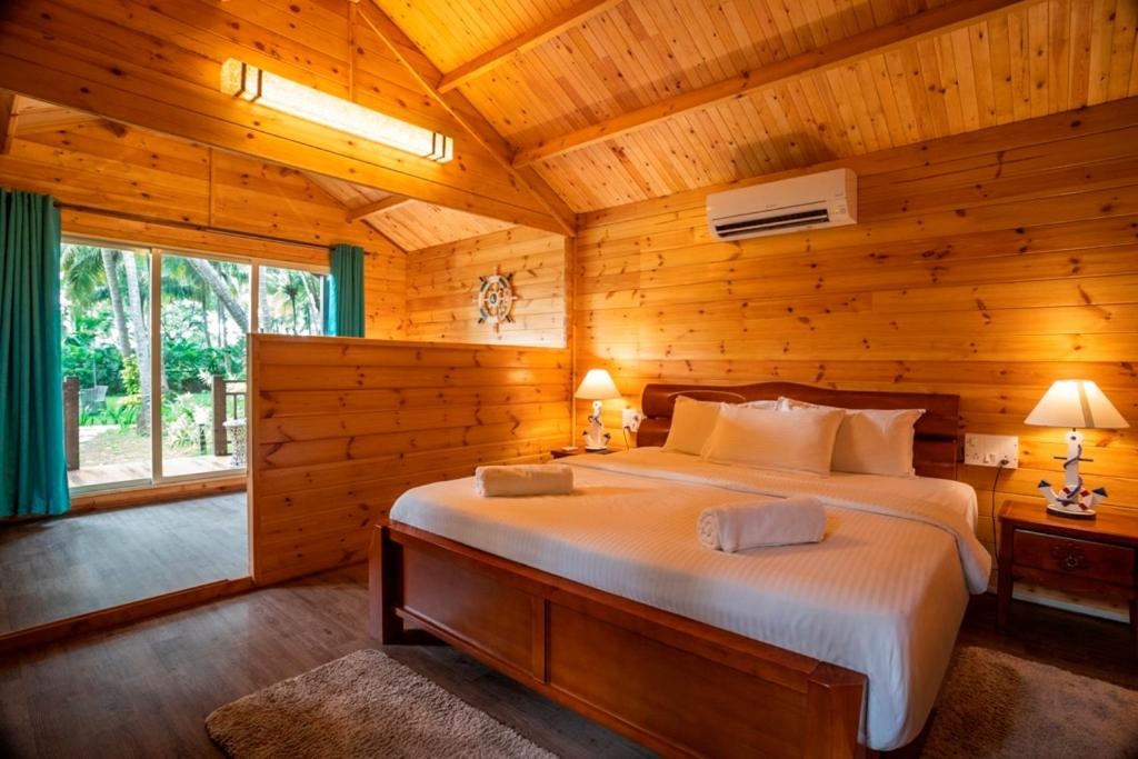 Montego Bay Beach Village  Rooms  Rooms Image 6 6