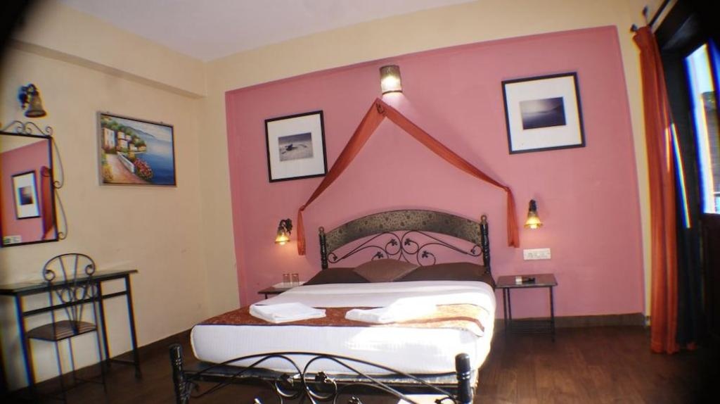 Camelot Fantasy Resort  Rooms  Rooms Image 13 13