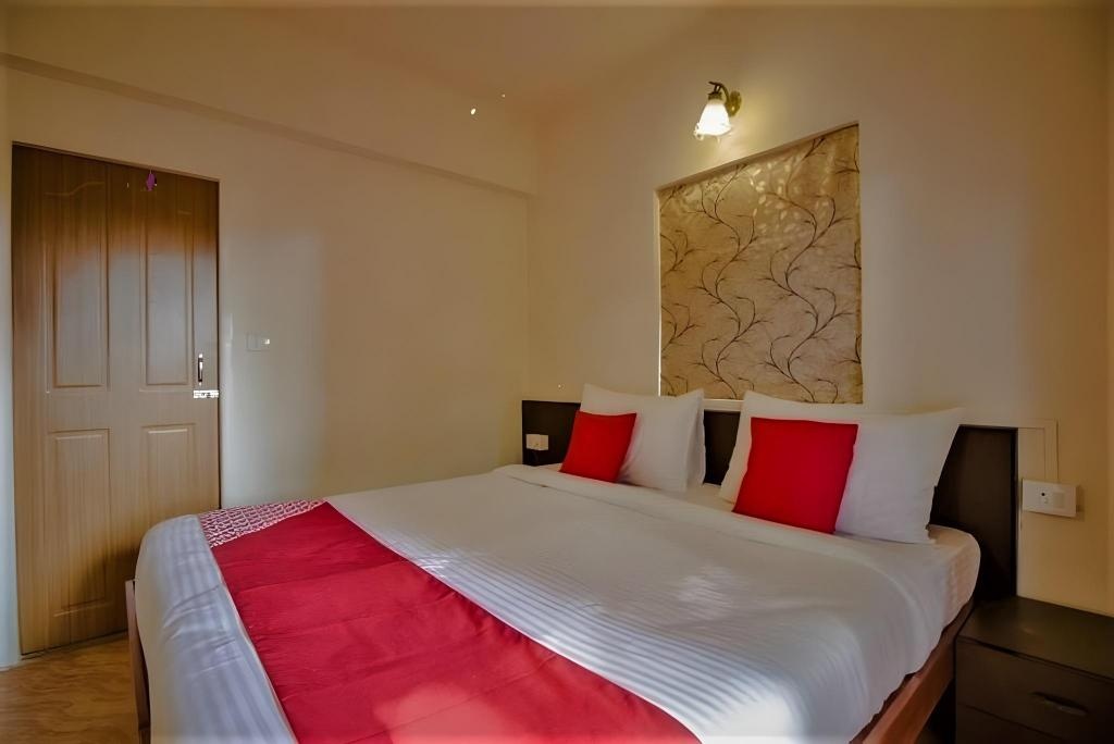 Shruti Beach Resort  Rooms  Deluxe Double Smoking 3