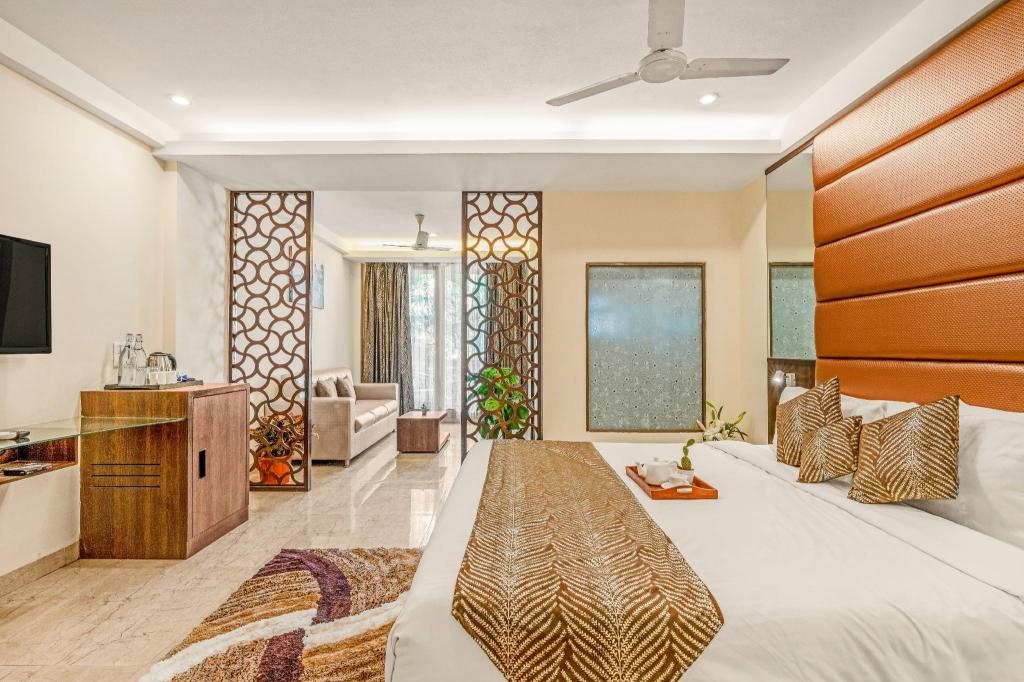 Calux Joia Do Mar Resort  Rooms  Grand Room Bed 1
