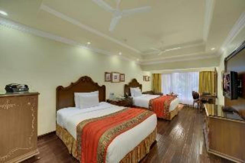 MayFair Hideaway Spa Resort  Rooms  Rooms Image 3 3