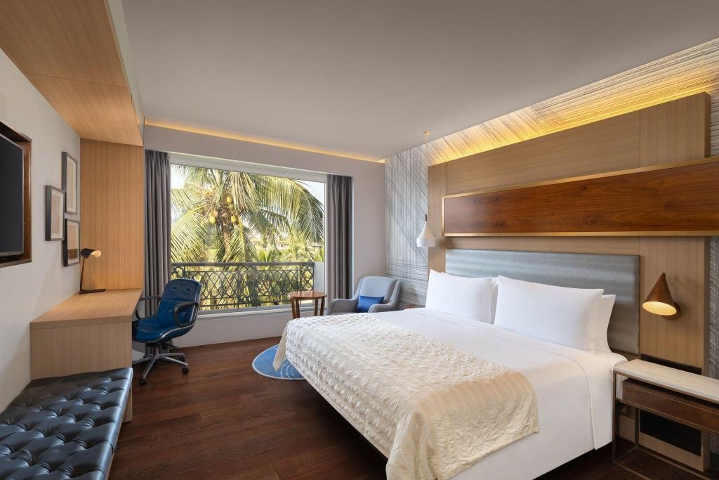 Le Méridien Goa Calangute  Rooms  Classic Guest Room 1 King 11