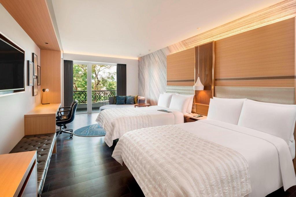 Le Méridien Goa Calangute  Rooms  Family Larger Studio Queens City View Balcony 5