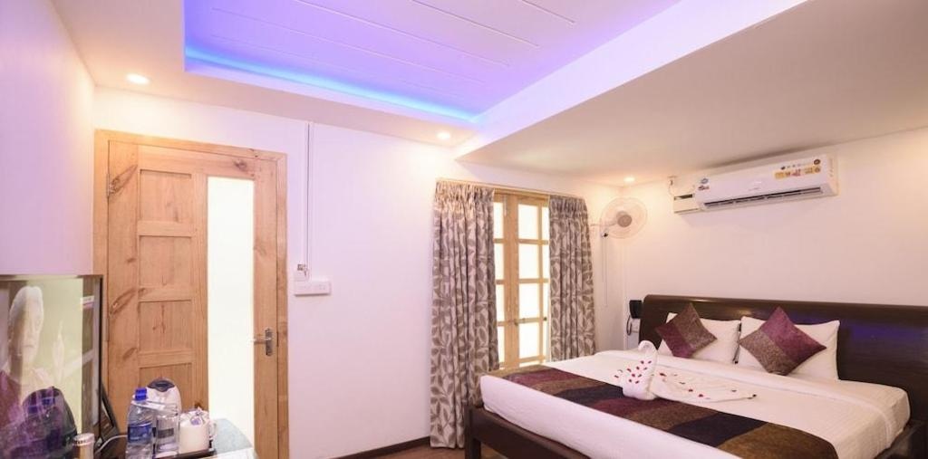 Baga Hideout Resort  Rooms  Rooms Image 16 16
