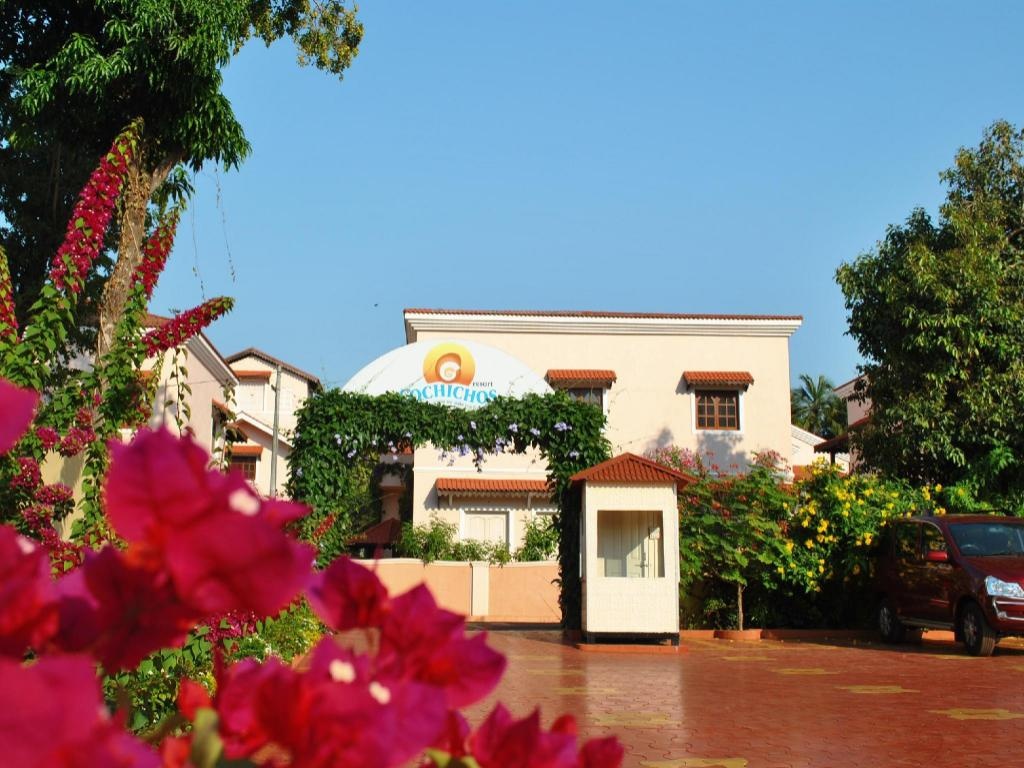 Cochichos Resort  Property Views  Entrance 8