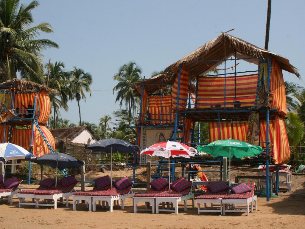 Five Five Restaurant And Guest Tents  Facilities  Beach 1