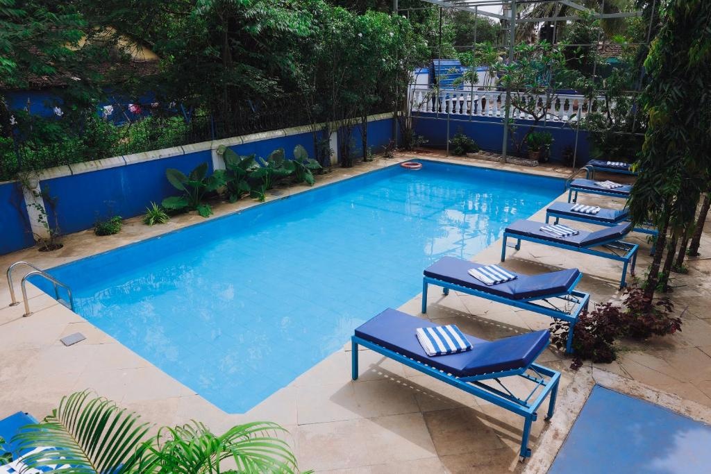 Mayflower Beach Resort Baga  Facilities  Garden 10