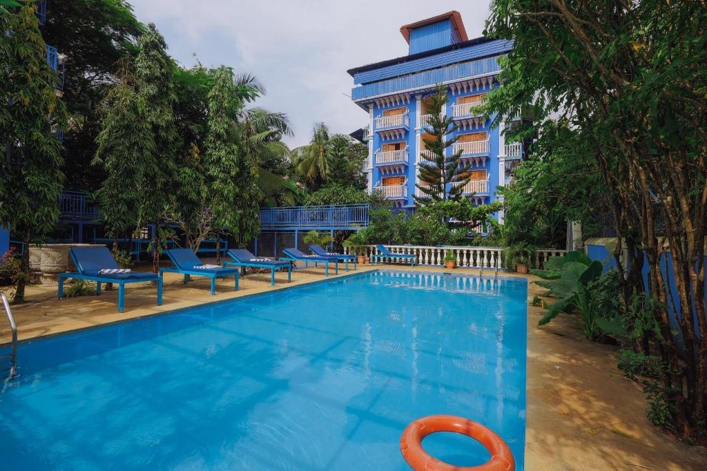 Mayflower Beach Resort Baga  Facilities  Swimming Pool 1