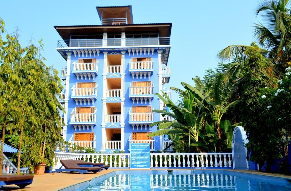 Mayflower Beach Resort Baga  Property Views  Entrance 1