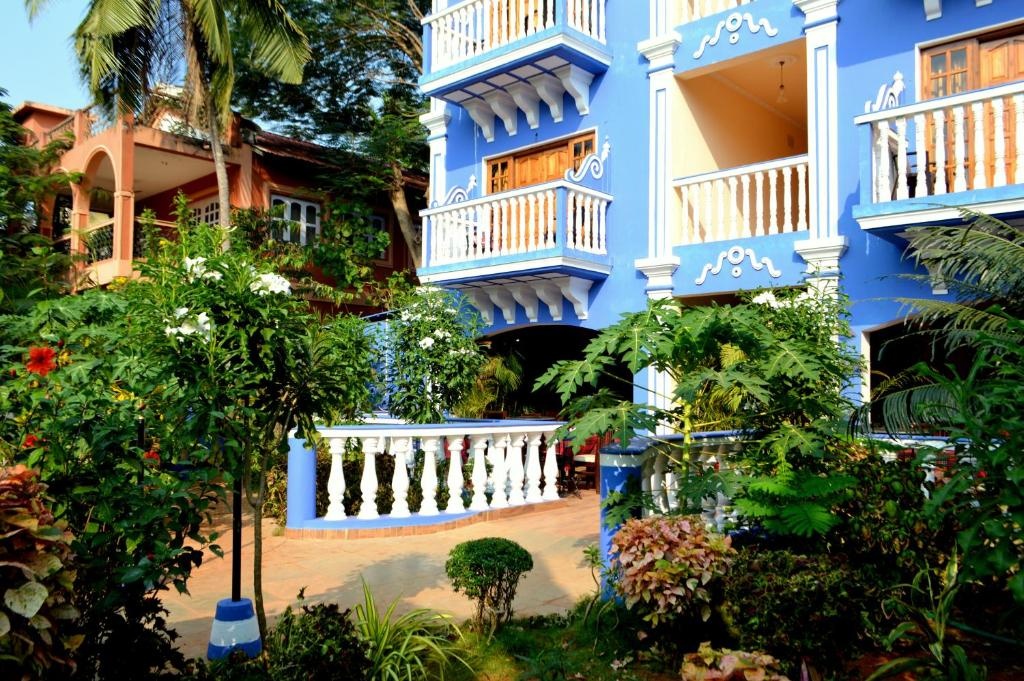 Mayflower Beach Resort Baga  Property Views  Entrance 9