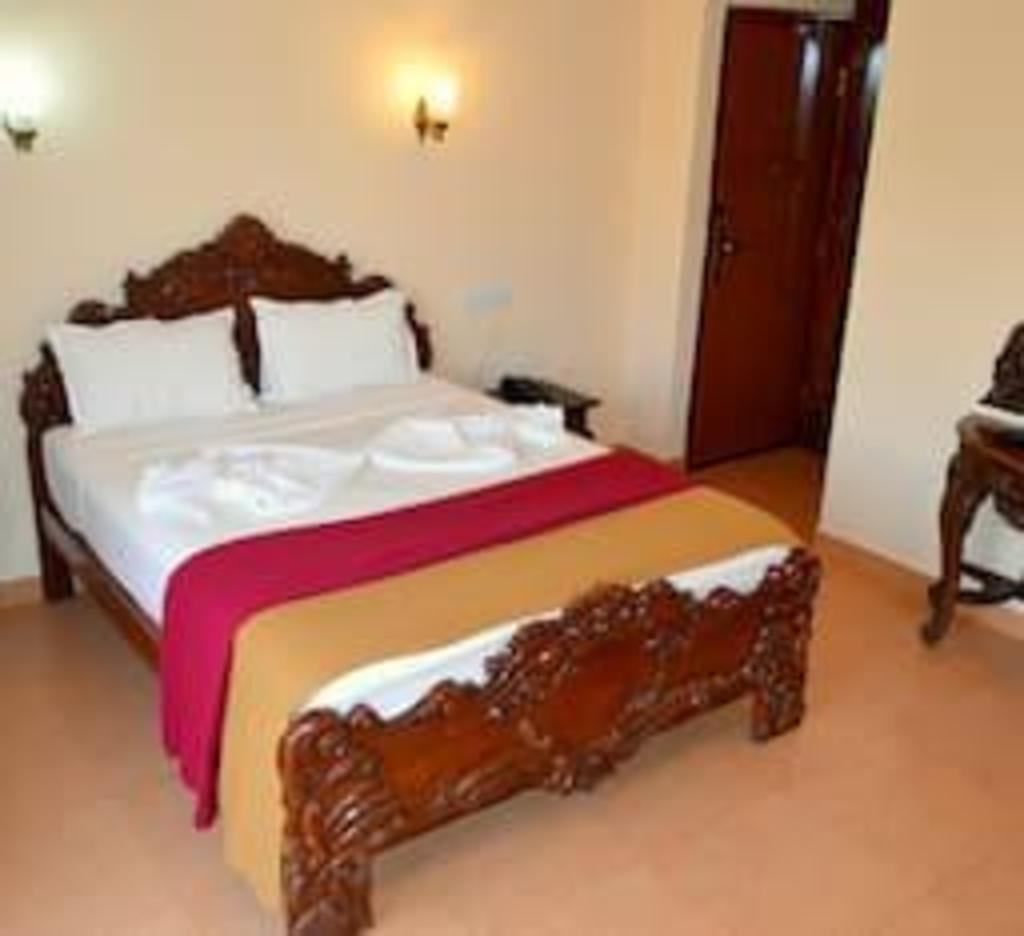 Mayflower Beach Resort Baga  Rooms  Rooms Image 8 8